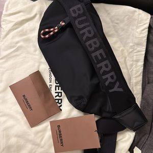 Burberry logo-detail ECONYL Sonny bum bag